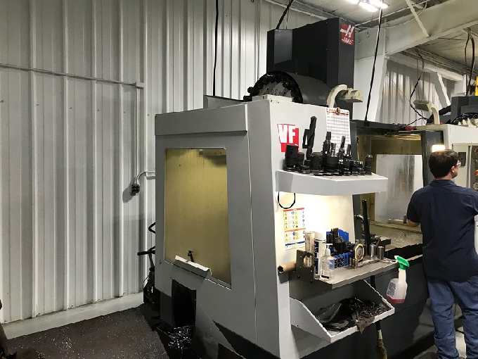 http://www.machinetools247.com/images/machines/16200-Haas VF-4 d.jpg